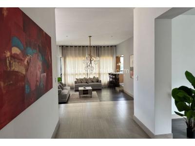 Apartamento de 3 alcobas en venta en El Poblado, Medellín, 277 m² · foto 3 de 20