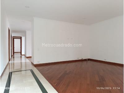 Apartamento de 3 alcobas en venta en Laureles, Medellín, 162 m² · foto 8 de 12