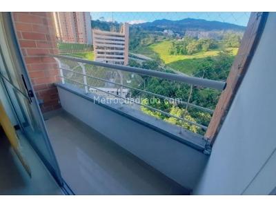 Apartamento en venta en Calasanz, Medellín · foto 3 de 13