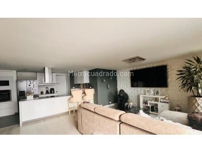 Apartamento de 2 alcobas en venta en El Poblado, Medellín, 130 m² · foto 4 de 20