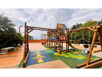 Apartamento de 2 alcobas en venta en El Poblado, Medellín, 130 m² · foto 5 de 20