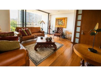 Apartamento de 3 alcobas en venta en Colombia / Antioquia / El Poblado, Medellín, 192 m² · foto 4 de 12