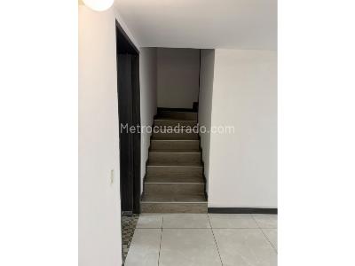 Apartamento de 3 alcobas en venta en Laureles, Medellín, 143 m² · foto 6 de 16