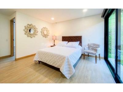 Casa de 3 alcobas en venta en El Poblado, Medellín, 375 m² · foto 8 de 20