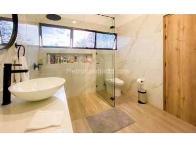 Casa de 3 alcobas en venta en El Poblado, Medellín, 375 m² · foto 14 de 20