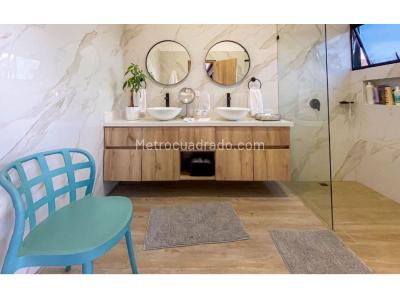 Casa de 3 alcobas en venta en El Poblado, Medellín, 375 m² · foto 15 de 20