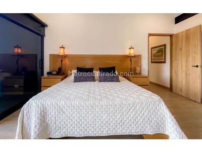 Casa de 3 alcobas en venta en El Poblado, Medellín, 375 m² · foto 18 de 20