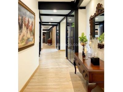 Casa de 3 alcobas en venta en El Poblado, Medellín, 375 m² · foto 19 de 20