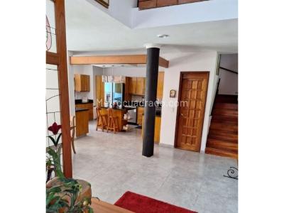Casa de 3 alcobas en venta en El Poblado, Medellín, 355 m² · foto 6 de 20