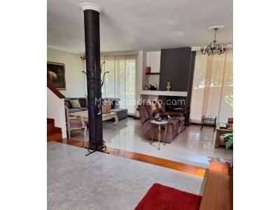 Casa de 3 alcobas en venta en El Poblado, Medellín, 355 m² · foto 7 de 20