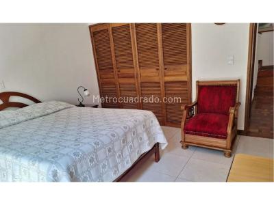 Casa de 3 alcobas en venta en El Poblado, Medellín, 355 m² · foto 9 de 20