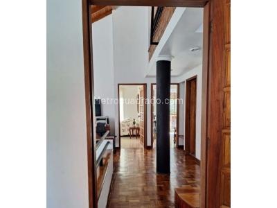 Casa de 3 alcobas en venta en El Poblado, Medellín, 355 m² · foto 13 de 20