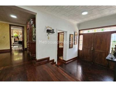 Casa de 5 alcobas en venta en El Poblado, Medellín, 400 m² · foto 6 de 20