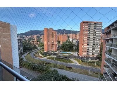 Apartamento de 3 alcobas en venta en El Poblado, Medellín, 112 m² · foto 12 de 13
