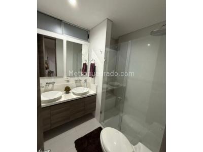 Apartamento en venta en El Poblado, Medellín · foto 19 de 20