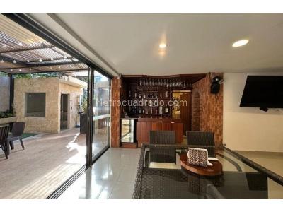 Casa de 5 alcobas en venta en El Poblado, Medellín, 425 m² · foto 2 de 20