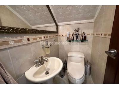 Casa de 5 alcobas en venta en El Poblado, Medellín, 425 m² · foto 5 de 20