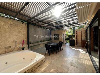 Casa de 5 alcobas en venta en El Poblado, Medellín, 425 m² · foto 6 de 20