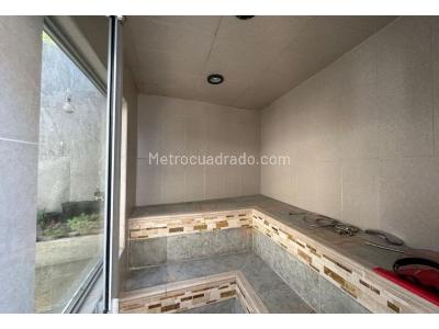 Casa de 5 alcobas en venta en El Poblado, Medellín, 425 m² · foto 13 de 20