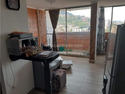 Apartamento en venta en Robledo, Medellín · foto 2 de 11