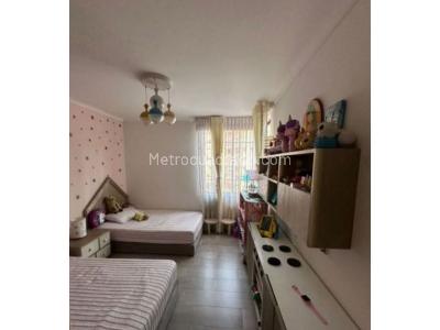 Apartamento de 5 alcobas en venta en El Poblado, Medellín, 160 m² · foto 5 de 11