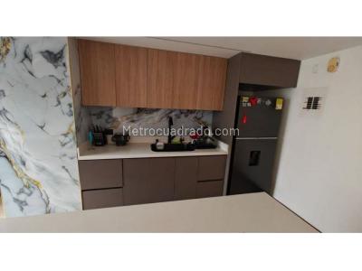 Apartamento de 3 alcobas en venta en El Poblado, Medellín, 151 m² · foto 2 de 12