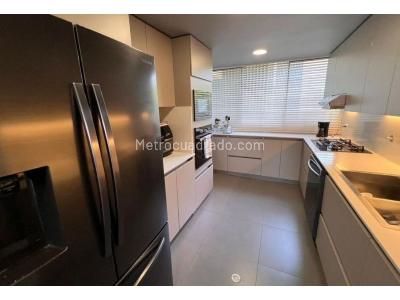 Apartamento de 4 alcobas en venta en Los Balsos, Medellín, 212 m² · foto 4 de 20
