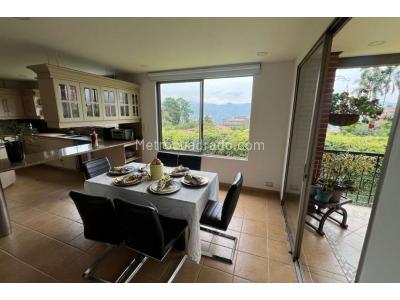 Casa de 5 alcobas en venta en El Poblado, Medellín, 700 m² · foto 10 de 20