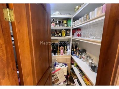 Casa de 5 alcobas en venta en El Poblado, Medellín, 700 m² · foto 11 de 20