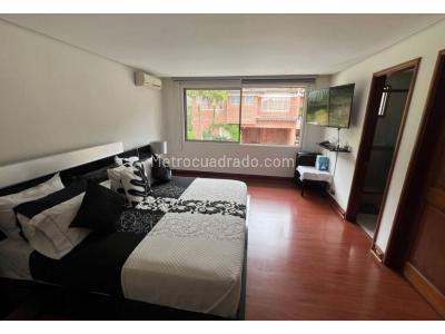 Casa de 5 alcobas en venta en El Poblado, Medellín, 700 m² · foto 15 de 20