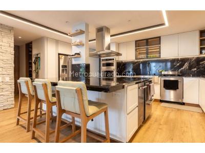Casa de 5 alcobas en venta en Los Balsos, Medellín, 428 m² · foto 2 de 20