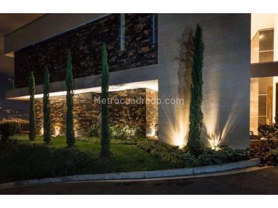 Casa de 5 alcobas en venta en El Poblado, Medellín, 738 m² · foto 10 de 11