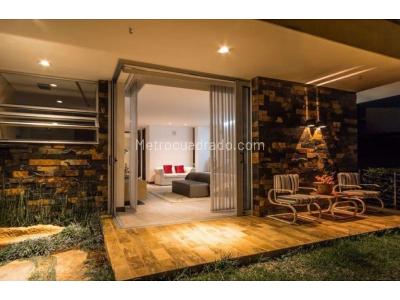 Casa de 5 alcobas en venta en El Poblado, Medellín, 738 m² · foto 11 de 11
