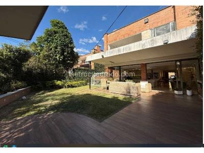 Casa en venta en Envigado, Envigado · foto 3 de 20