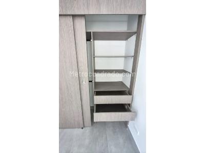 Apartamento de 1 alcoba en venta en Madera, Bello, 40 m² · foto 5 de 12