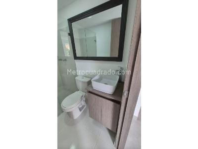 Apartamento de 1 alcoba en venta en Madera, Bello, 40 m² · foto 8 de 12