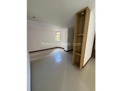 Apartamento en venta en El Esmeraldal, Envigado · foto 5 de 17