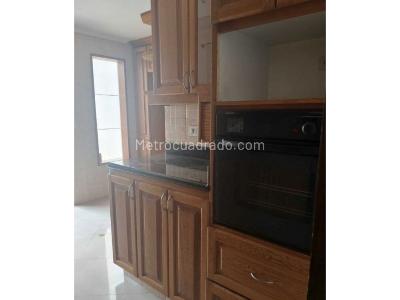 Casa de 5 alcobas en venta en Los Bernal, Medellín, 180 m² · foto 6 de 20