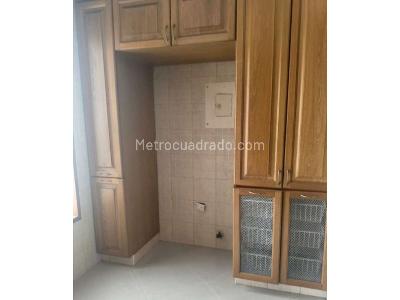 Casa de 5 alcobas en venta en Los Bernal, Medellín, 180 m² · foto 9 de 20
