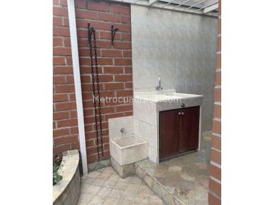 Casa de 5 alcobas en venta en Los Bernal, Medellín, 180 m² · foto 11 de 20
