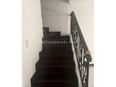 Casa de 5 alcobas en venta en Los Bernal, Medellín, 180 m² · foto 15 de 20