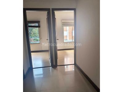 Casa de 5 alcobas en venta en Los Bernal, Medellín, 180 m² · foto 18 de 20