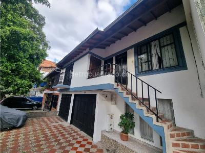 Casa de 4 alcobas en venta en Laureles, Medellín, 102 m² · foto 13 de 20