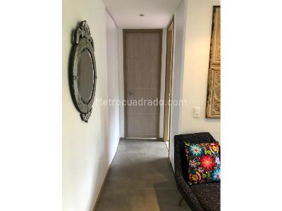 Apartamento en venta en El Esmeraldal, Envigado · foto 4 de 16