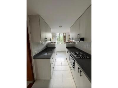 Apartamento de 3 alcobas en venta en Colombia / Antioquia / Envigado, Envigado, 95 m² · foto 3 de 17