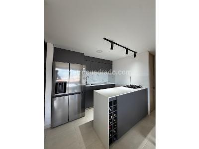 Apartamento en venta en Ditaires, Itagüí · foto 3 de 18