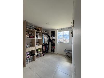Apartamento en venta en Ditaires, Itagüí · foto 5 de 18