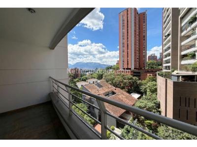 Apartamento de 3 alcobas en venta en Villa Carlota, Medellín, 134 m² · foto 2 de 15