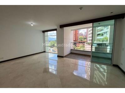 Apartamento de 3 alcobas en venta en Villa Carlota, Medellín, 134 m² · foto 3 de 15
