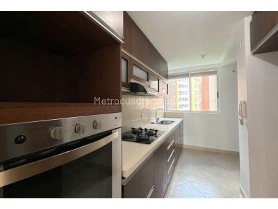 Apartamento de 3 alcobas en venta en Villa Carlota, Medellín, 134 m² · foto 7 de 15